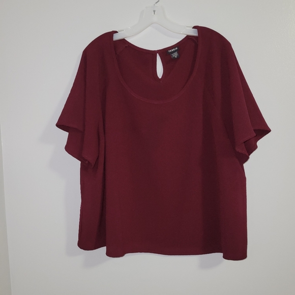 Torrid Crepe Flutter-Sleeve Crop Top - Picture 3 of 5